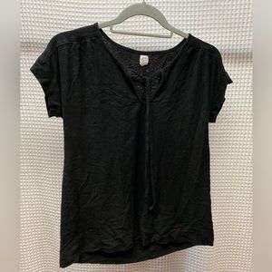 NWOT BLACK SHIRT WITH TIE